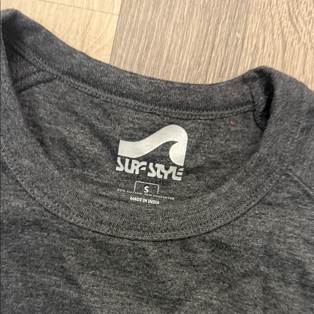 ❄️Charcoal Gray SEAGROVE sweatshirt - Picture 2 of 2